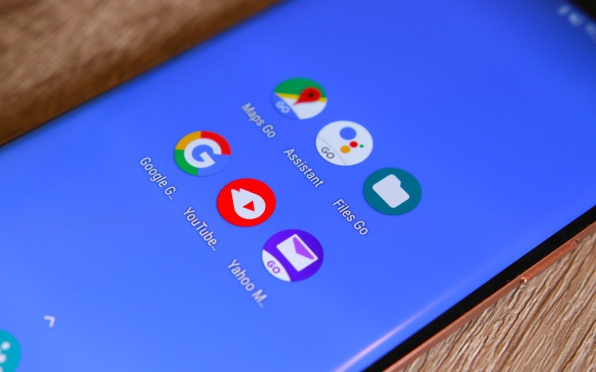 Чем отличаются «чистый» Android, OxygenOS, Samsung One UI, EMUI, MIUI и другие оболочки производителей?