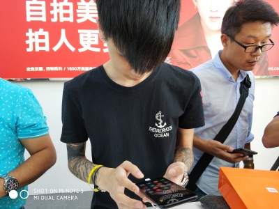 Филипп Старк скромно назвал дизайнеров и инженеров Xiaomi лучшими в мире