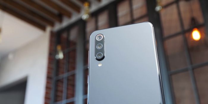 Samsung Galaxy A50 или Xiaomi Mi 9 SE: какой смартфон купить? – фото 15