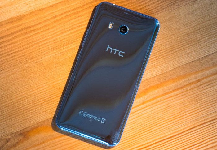 Дизайн Android-смартфона HTC U11