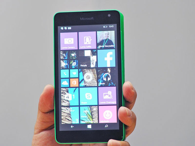 Телефоны 535. Nokia Lumia 535. Microsoft Lumia 750. Microsoft Lumia 535 год выпуска. Первый смартфон Microsoft.