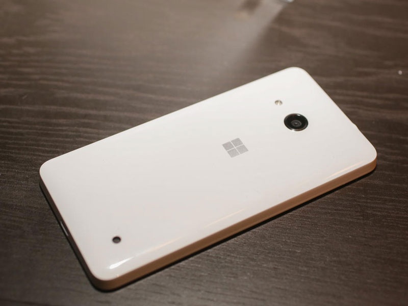 Microsoft Lumia 550-задняя панель фото вживую