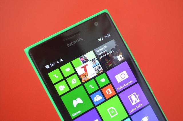 Nokia Lumia 730 -Экран