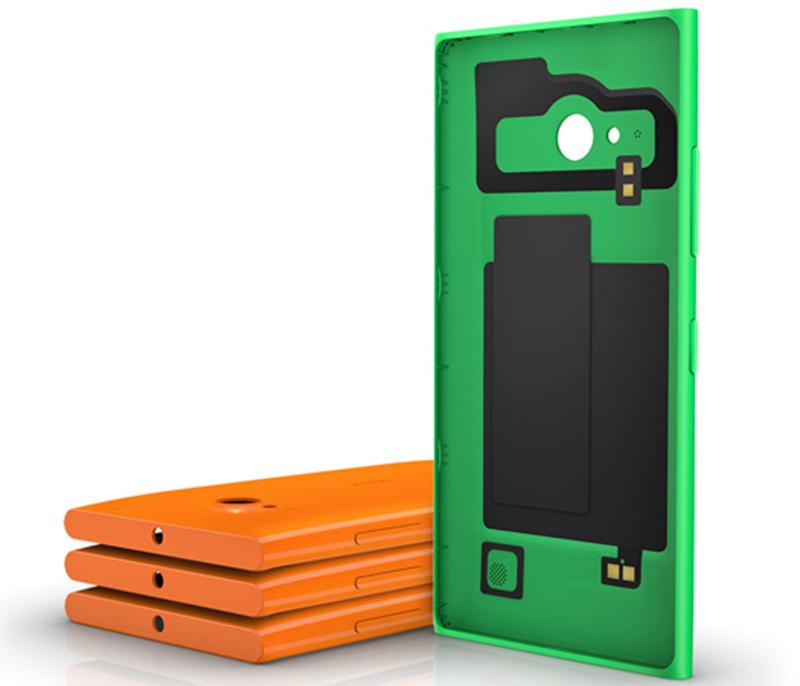Nokia Lumia 730-в разобранном виде