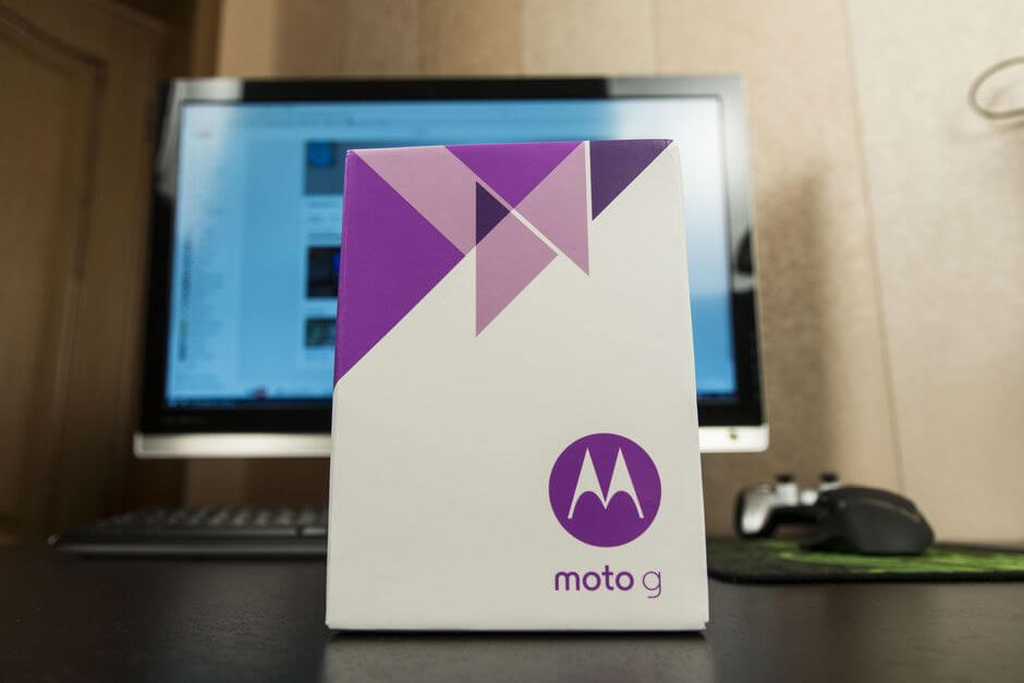 Обзор смартфона Motorola Moto G - упаковка