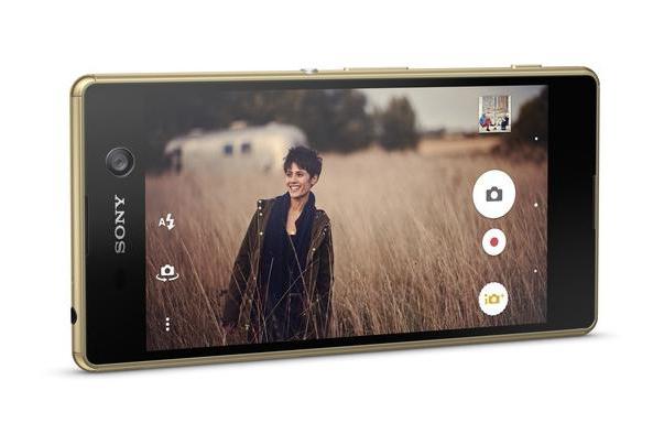 Смартфон Xperia M5