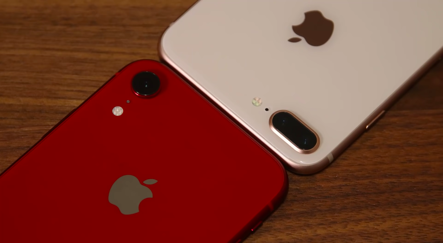iPhone Xr and iPhone 8 Plus Cameras