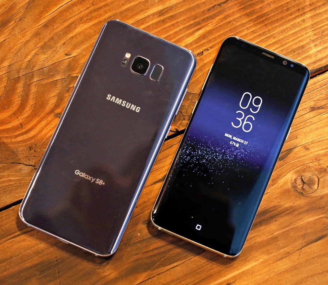 Сравнить самсунг 8. Samsung Galaxy s8. Samsung Galaxy s8 Plus. Samsung Galaxy s 8 плюс. Samsung галакси s8.