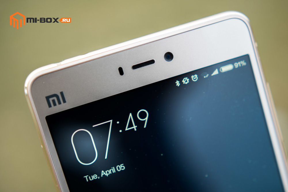 Обзор Xiaomi Mi 4S - верхняя часть дисплея