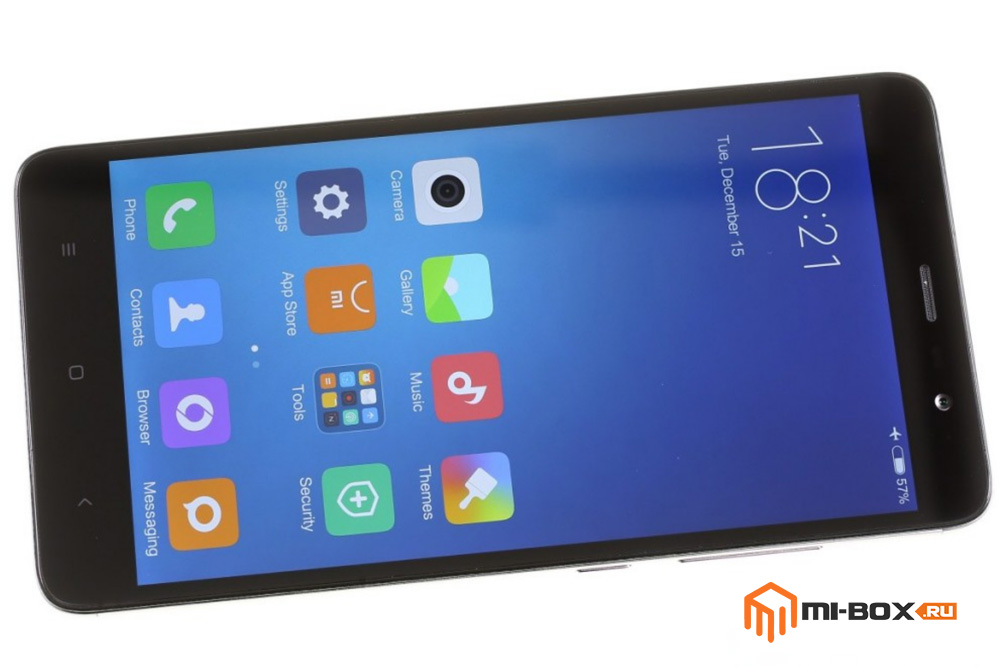 Обзор Xiaomi Redmi Note 3 - передняя сторона