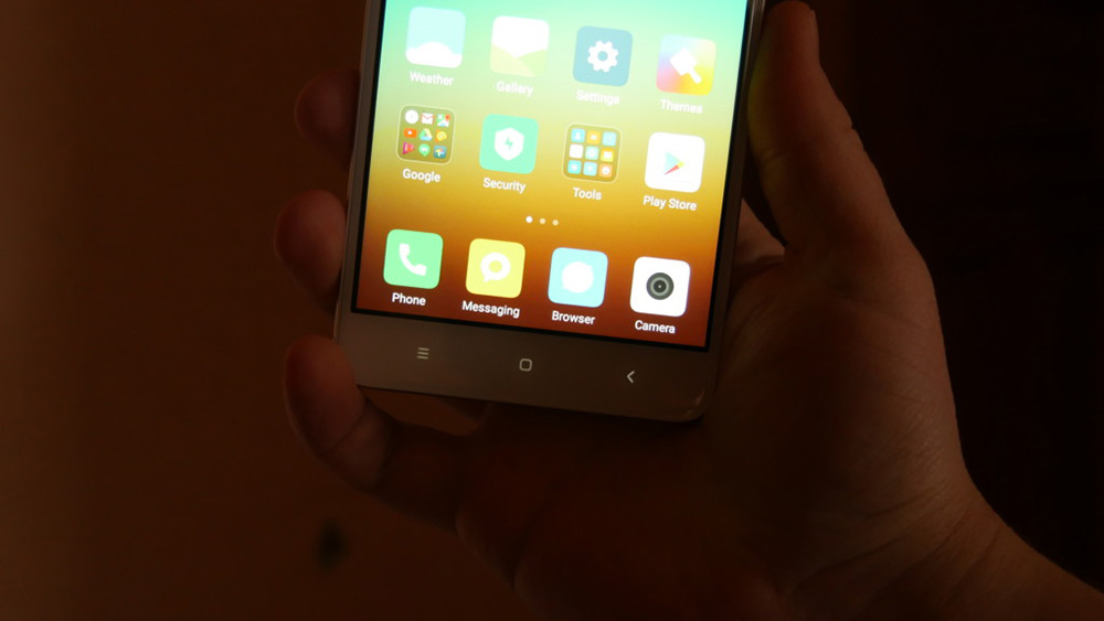 Обзор Xiaomi Redmi Note 4x - клавиши управления