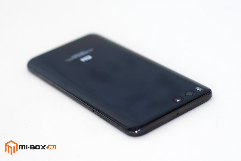 Обзор смартфона Xiaomi Mi6 - левая грань