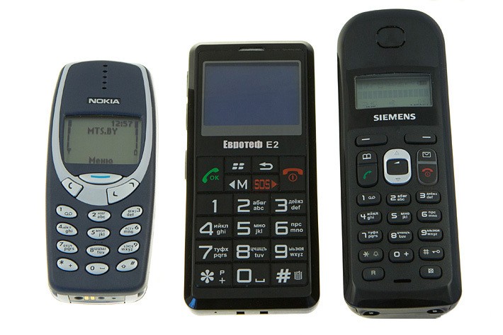 Nokia 3310 с конкурентами