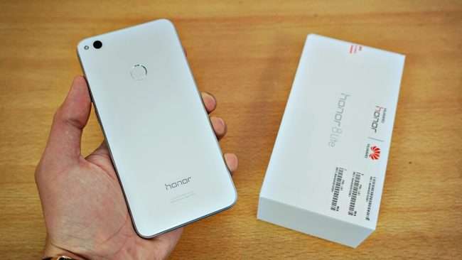 Huawei Honor 8 Lite коробка