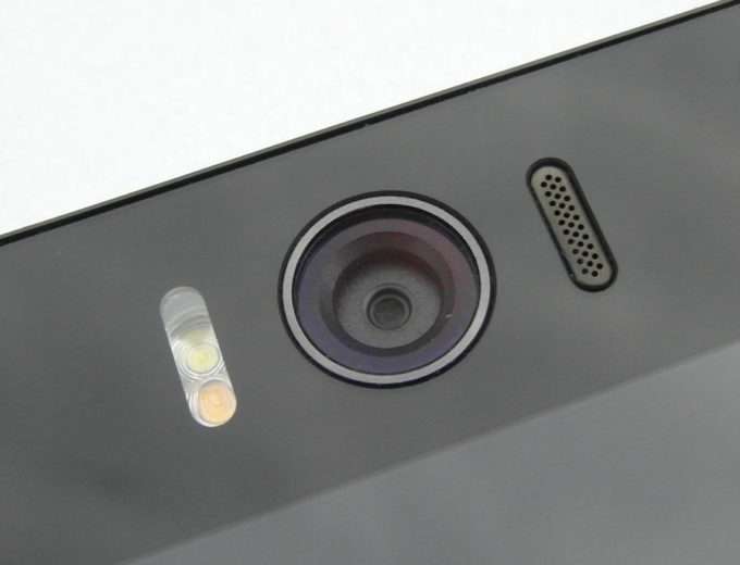 ASUS ZenFone Selfie фронтальная камера