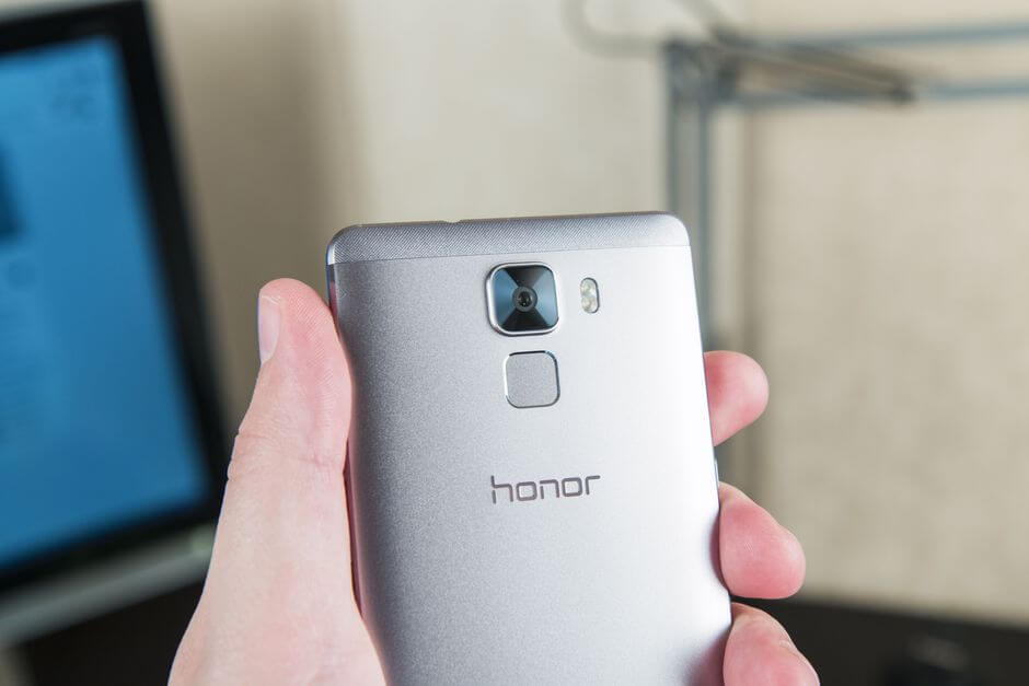 внешний вид Huawei Honor 7