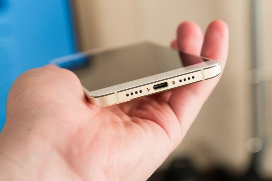 USB type C в Xiaomi Mi 5s Plus