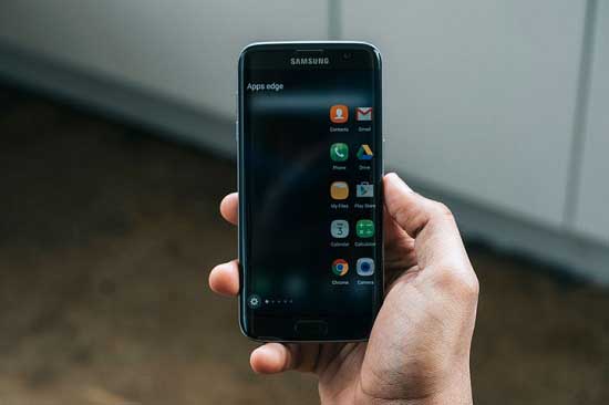 Как отличить оригинальный смартфон Samsung Galaxy S7 Edge от подделки
