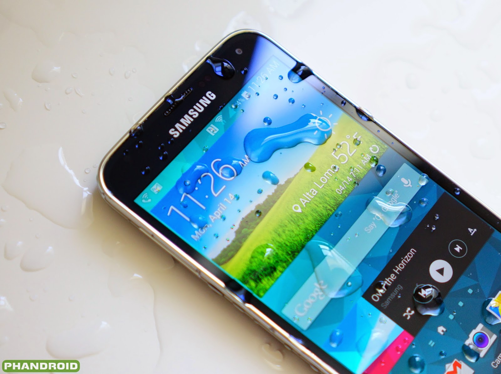 Samsung-Galaxy-S5-water-logo-wm-DSC05776