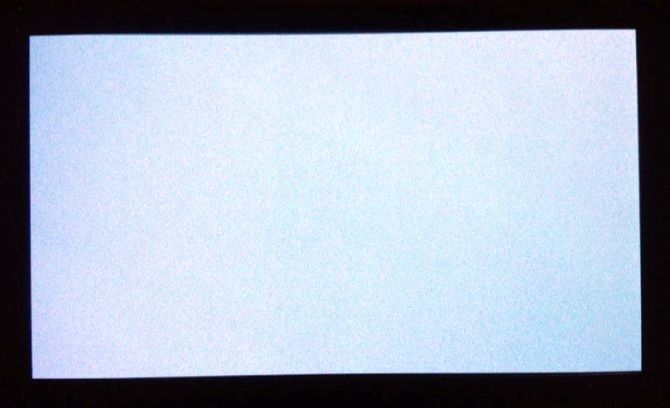 Это изображение OLED-дисплея Google Pixel 2 с незначительными проблемами при записи
