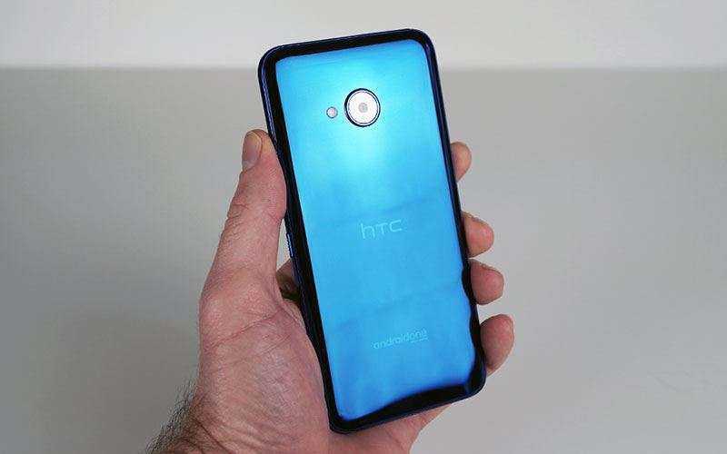 Дизайн HTC U11 Life