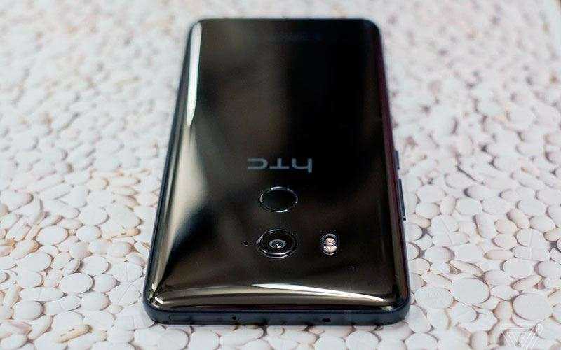 Отличия HTC U11 Plus