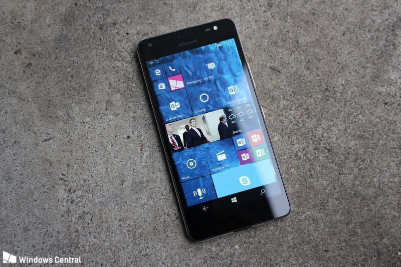 Перевод: Невыпущенный смартфон Lumia 650 XL