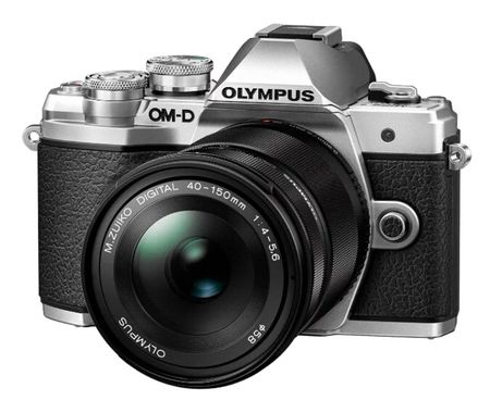 Olympus OM-D E-M10 Mark III – фотоаппарат со сменной оптикой
