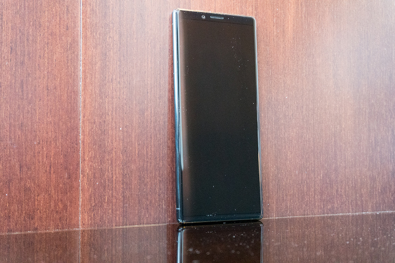 Новый подход к флагманам. Представлен смартфон Sony Xperia 1 с «кинематографическим» экраном