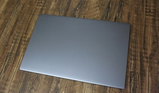 Дизайн верхней крышки ноутбука Xiaomi Mi Notebook Pro 15.6