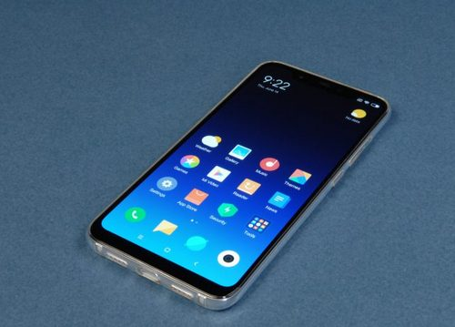 Внешний вид телефона Xiaomi Mi 8